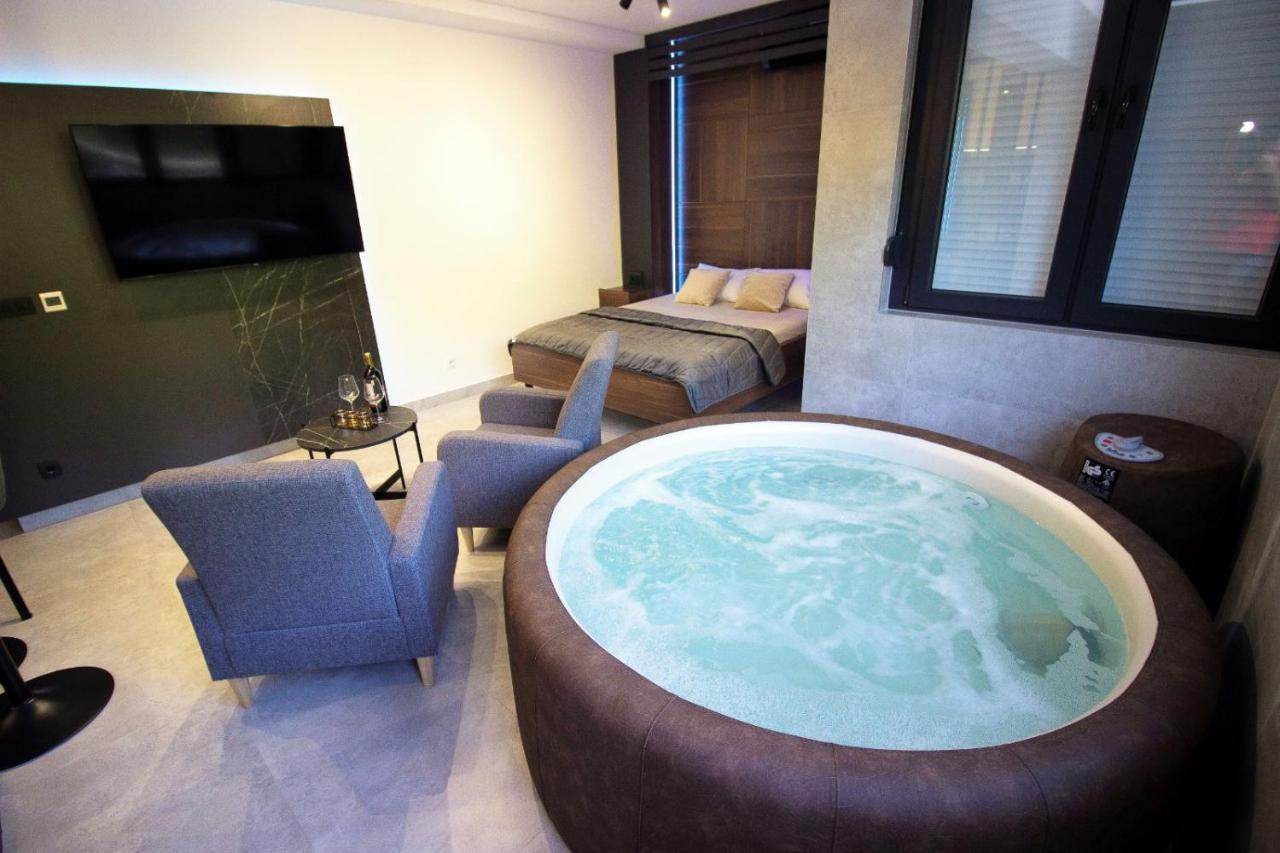 Jacuzzi Sauna Selfcheckin Mystic Mostar Exterior photo